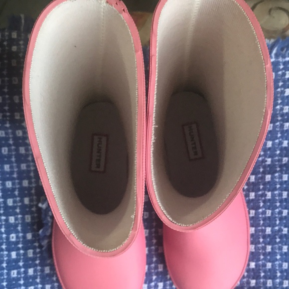 Hunter - Picture 2 of 4